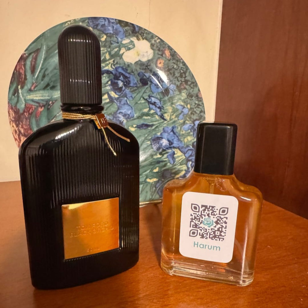 Happy customer Garett Teo showing his Harum SG perfume side by side with original Tom Ford Black Orchid perfume bottle.